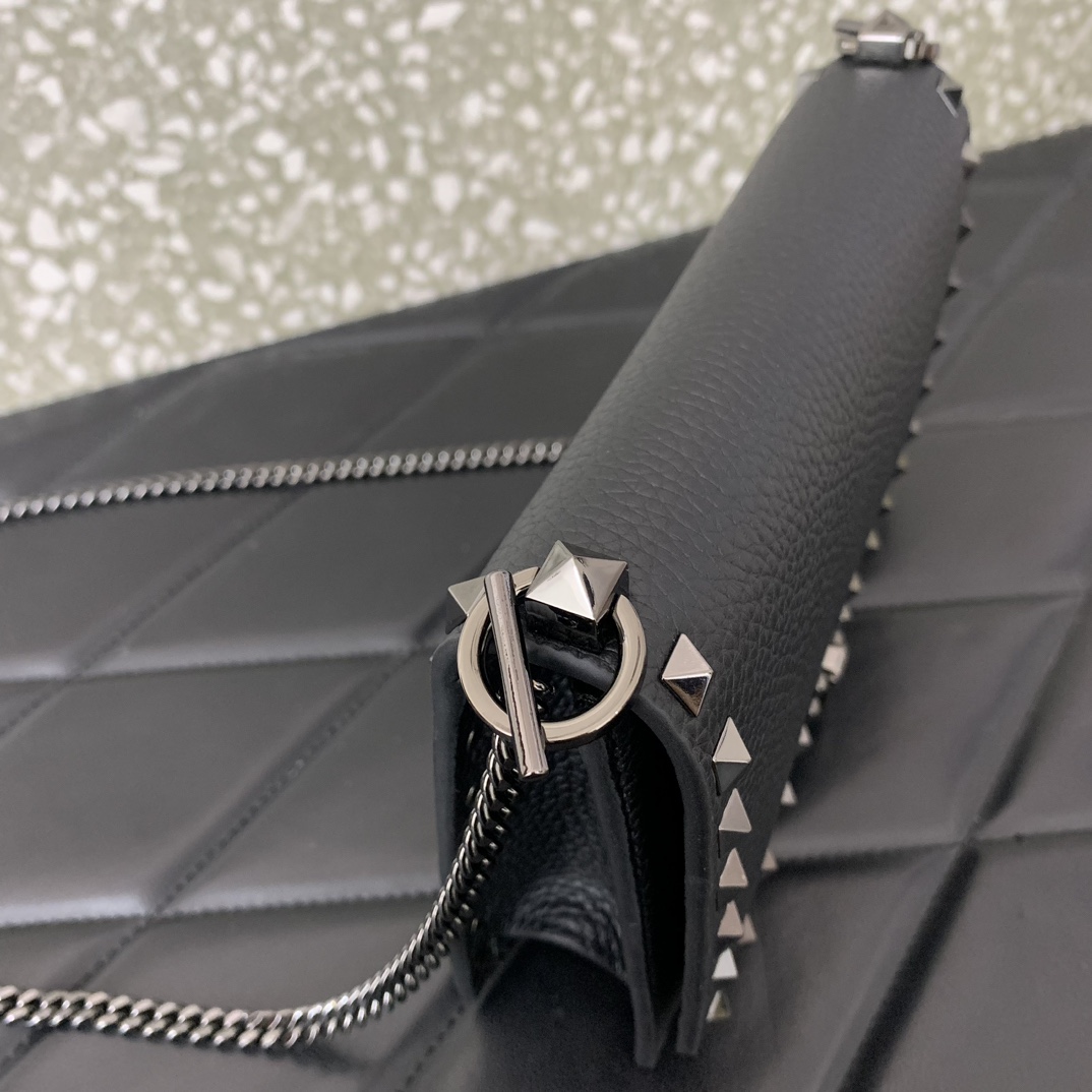 Valentino Garavani Rockstud Small Shoulder Bag in Black Grainy Calfskin